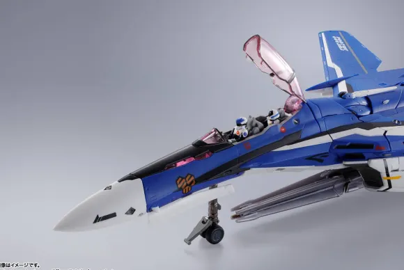 DX Chogokin VF-25G Super Messiah Valkyrie (Michael Blanc's Fighter) Revival Ver.