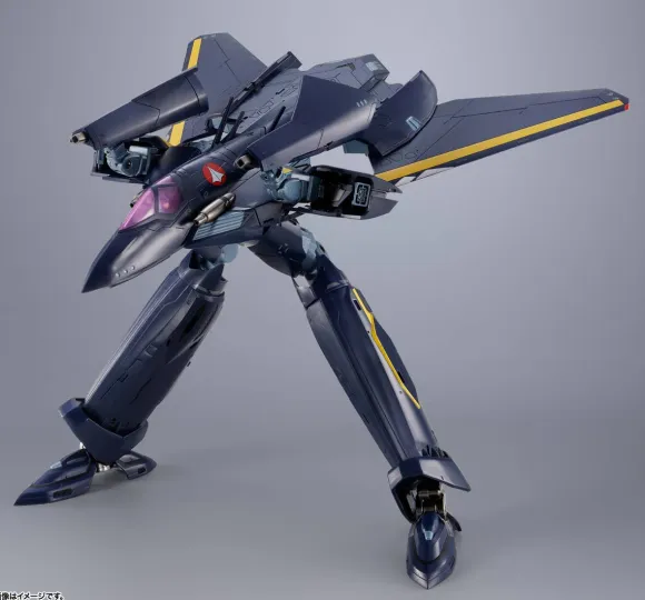 DX Chogokin VF-17S Nightmare Stealth Valkyrie (Gamlin Kizaki's)