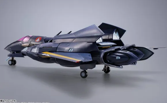 DX Chogokin VF-17S Nightmare Stealth Valkyrie (Gamlin Kizaki's)