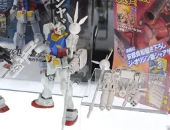 Gundam Ace 2015/09 with New HG Gundam Weapon Parts (Beam Javelin & Original Weapon)