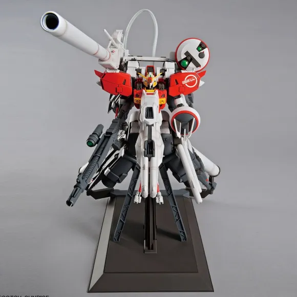1/100 MG Deep Striker (Gundam Sentinel)