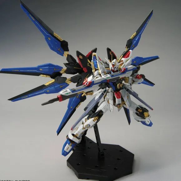 1/100 MGEX Strike Freedom Gundam (Gundam Seed Destiny)