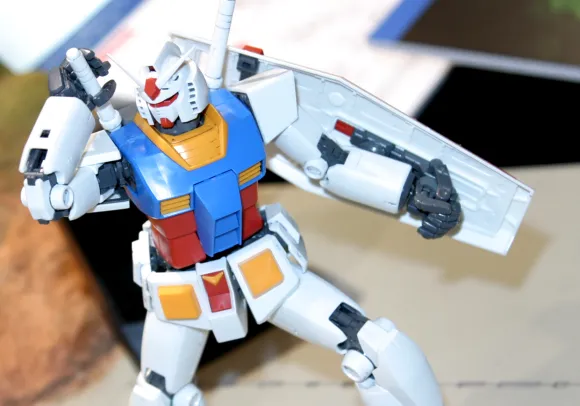 1/100 MG RX-78-2 Gundam Ver.2.0