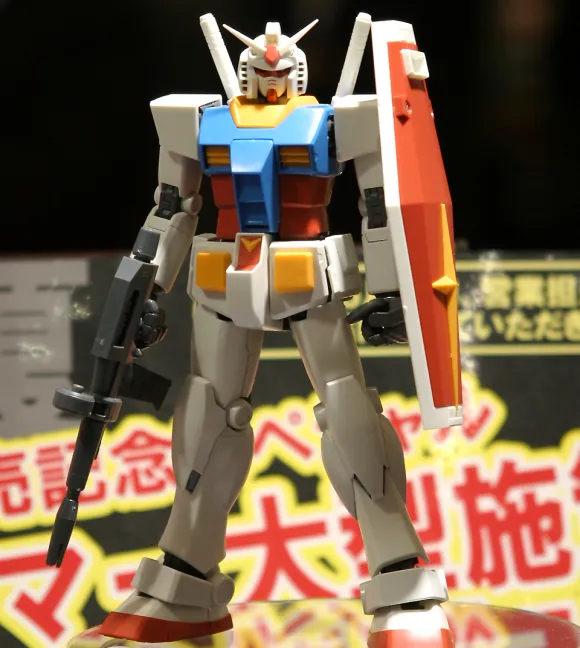 1/100 MG RX-78-2 Gundam Ver.2.0