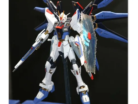 1/100 MG Strike Freedom Gundam