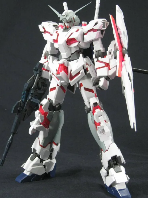 1/100 MG Unicorn Gundam HD Color + MS Cage