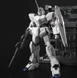 1/100 MG Unicorn Gundam HD Color + MS Cage