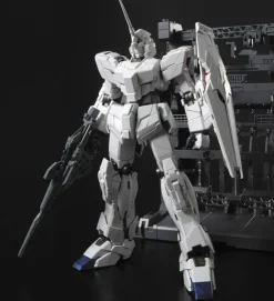 1/100 MG Unicorn Gundam HD Color + MS Cage