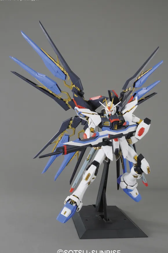 1/60 Perfect Grade Strike Freedom Gundam