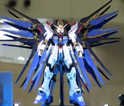 1/60 Perfect Grade Strike Freedom Gundam