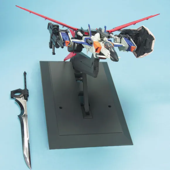 1/60 Perfect Grade Strike Rouge + Skygrasper