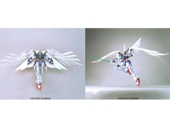 1/60 Perfect Grade Wing Gundam Zero Custom Pearl Mirror Coat Ver.