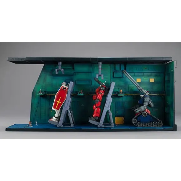 Realistic Model Series Mobile Suit Gundam (1/144 HG Series) White Base Catapult Deck Anime Edition