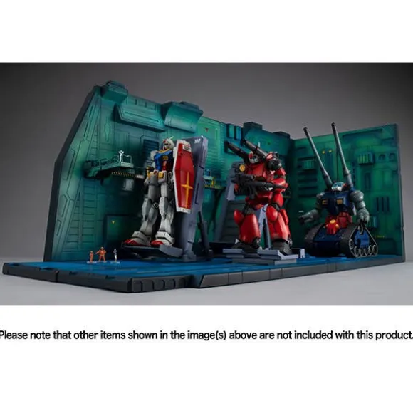 Realistic Model Series Mobile Suit Gundam (1/144 HG Series) White Base Catapult Deck Anime Edition
