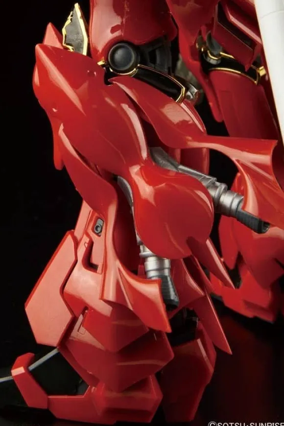 1/144 RG MSN-06S Sinanju