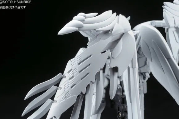 1/144 RG Wing Gundam Zero EW