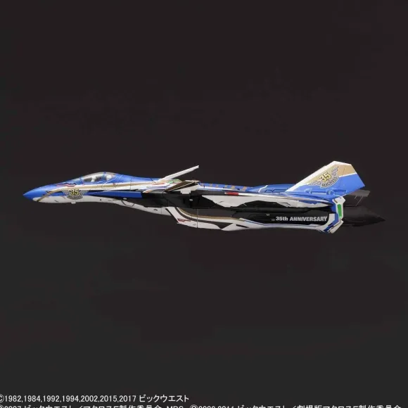 1/72 VF-31J Siegfried (Macross 35th Anniversary Painting)